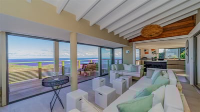Luxury Villa Photo #18