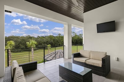 Luxury Villa Photo #7