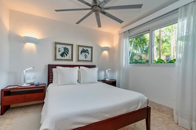 Luxury Villa Photo #33