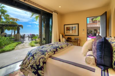 Luxury Villa Photo #36