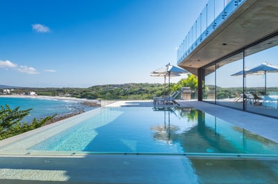 Luxury Villa Photo #67