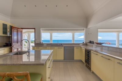 Luxury Villa Photo #20