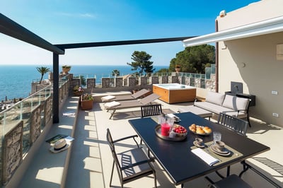 Luxury Villa Photo #10