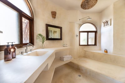 Luxury Villa Photo #22
