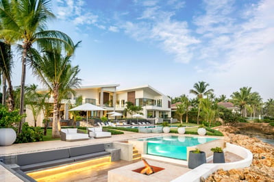 Ocean Bliss - Luxurious Escape in Punta Minitas