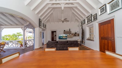 Luxury Villa Photo #21