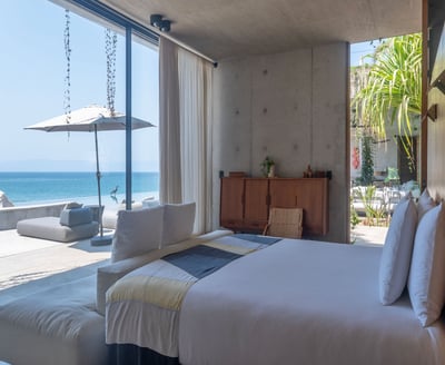 Luxury Villa Photo #34