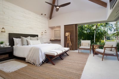 Luxury Villa Photo #18