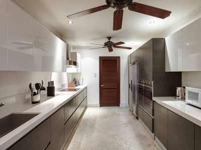 Luxury Villa Photo #10