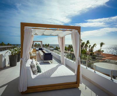 Luxury Villa Photo #12