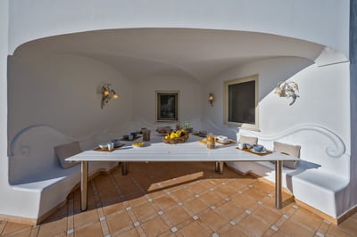 Luxury Villa Photo #15