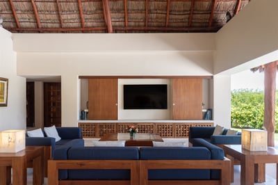 Luxury Villa Photo #24