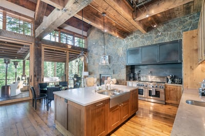 Luxury Villa Photo #6