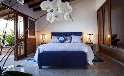 Luxury Villa Photo #18