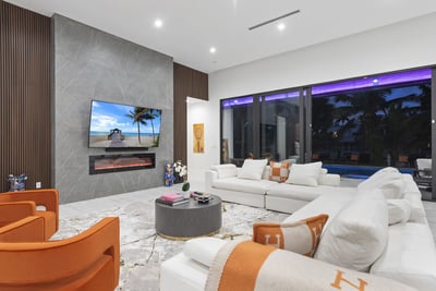Luxury Villa Photo #22