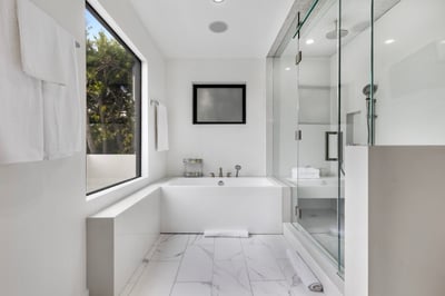 Luxury Villa Photo #25