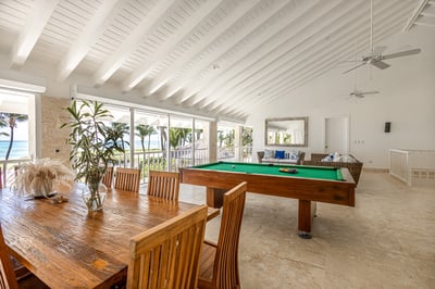 Luxury Villa Photo #29