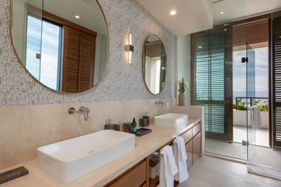 Luxury Villa Photo #26