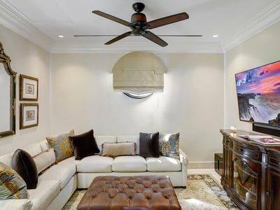 Luxury Villa Photo #41