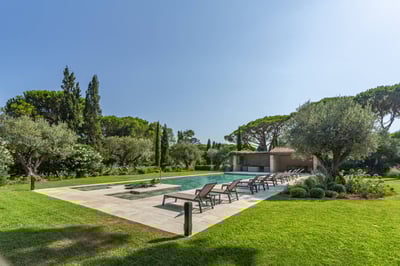 Luxury Villa Photo #5