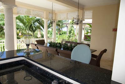 Luxury Villa Photo #3