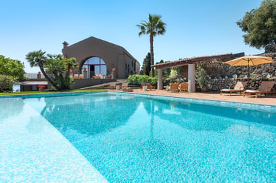 Luxury Villa Photo #2