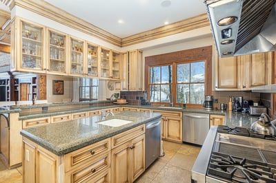 Luxury Villa Photo #25