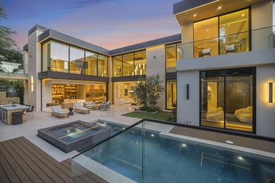 Luxury Villa Photo #7