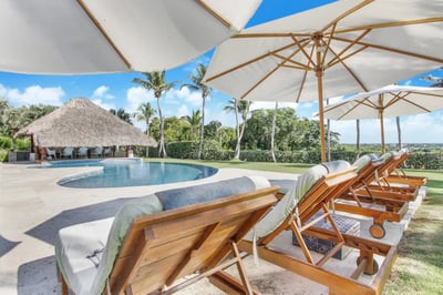 Luxury Villa Photo #4