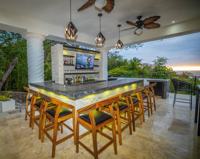 Luxury Villa Photo #17