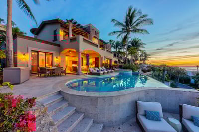 Luxury Villa Photo #2