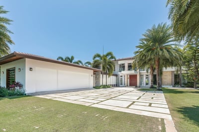 Luxury Villa Photo #49