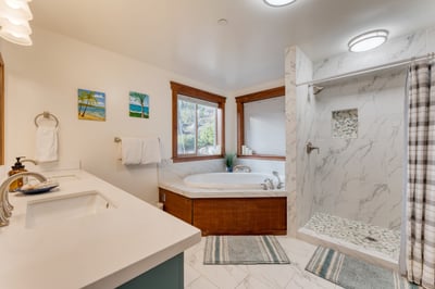 Luxury Villa Photo #22