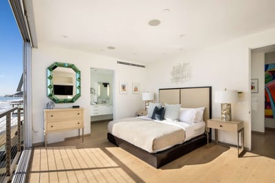 Luxury Villa Photo #14