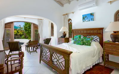Luxury Villa Photo #10