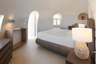 Luxury Villa Photo #33