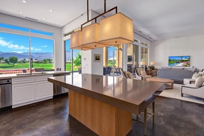 Luxury Villa Photo #16