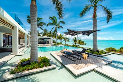 Luxury Villa Photo #7