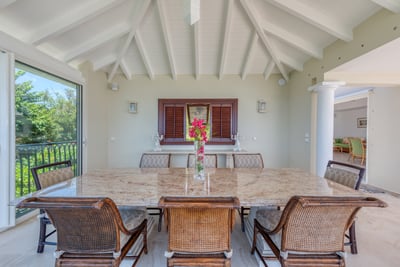 Luxury Villa Photo #13