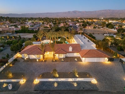 Luxury Villa Photo #29