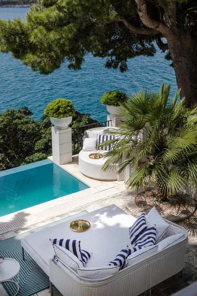 Luxury Villa Photo #4