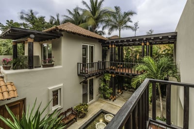 Luxury Villa Photo #15