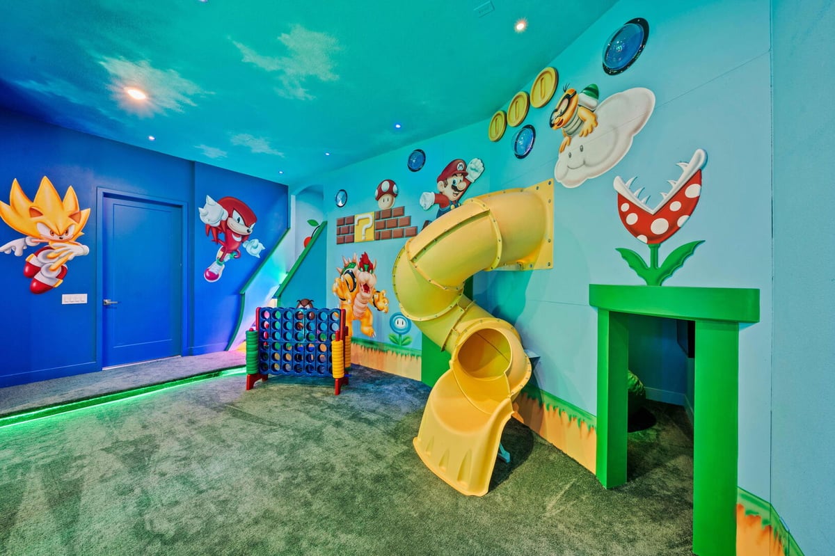 Adventure Galaxy Lodge