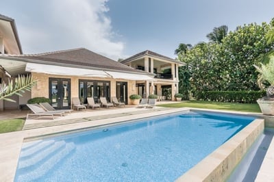 Luxury Villa Photo #6