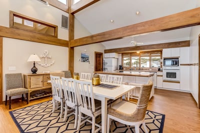 Luxury Villa Photo #18