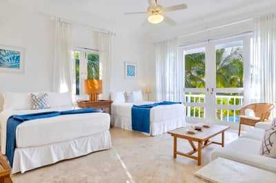 Luxury Villa Photo #43