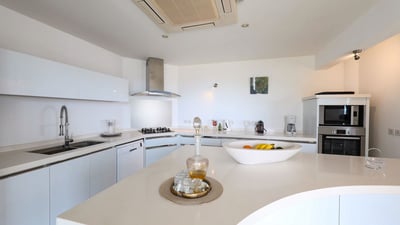 Luxury Villa Photo #21