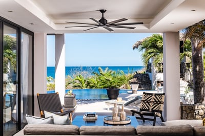 Luxury Villa Photo #9