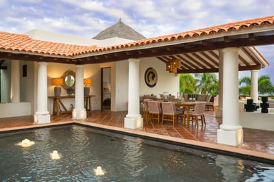 Luxury Villa Photo #7