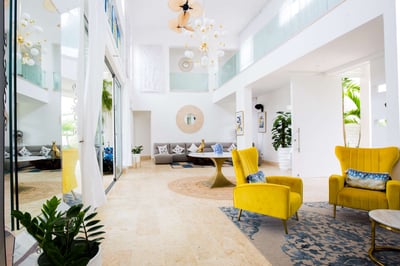 Luxury Villa Photo #20